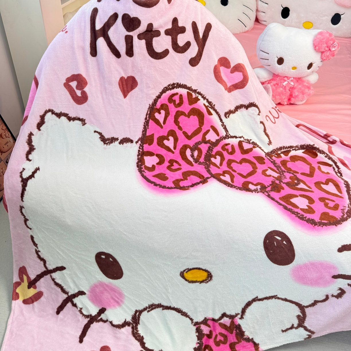 91家纺网 家纺一手货源 找家纺 博雅 2025新款三丽鸥牛奶绒盖毯毯子 甜酷KT