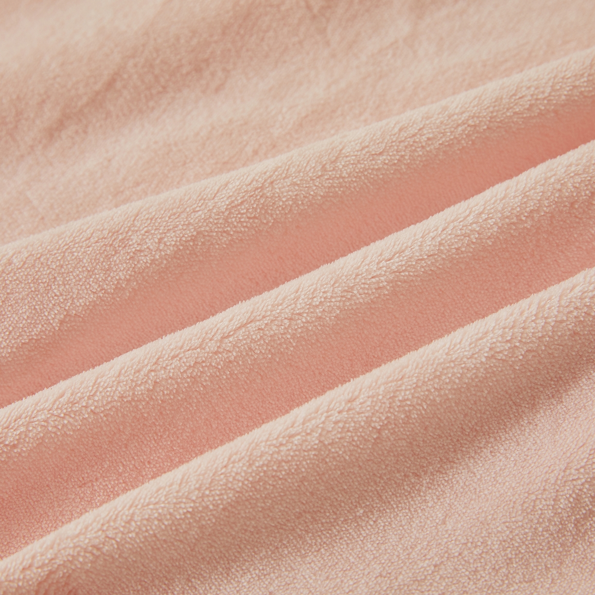 91家纺网 家纺一手货源 找家纺 义博家纺 2025新款高克重牛奶绒双拼毛巾绣爱马系列四件套 爱马 粉