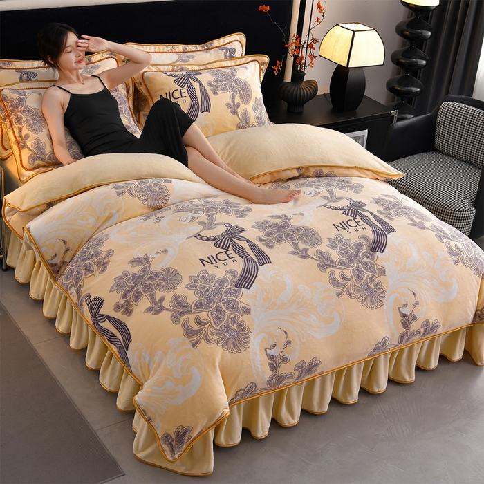 91家纺网 家纺一手货源 找家纺 诺梵家纺 2025新款8斤加厚保暖金貂绒牛奶绒印花四件套豆蔻年华黄