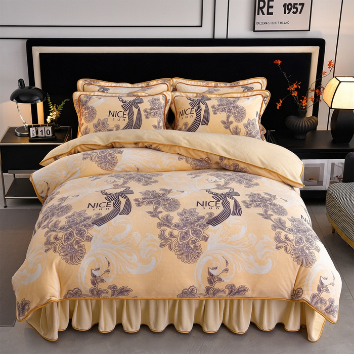 91家纺网 家纺一手货源 找家纺 诺梵家纺 2025新款8斤加厚保暖金貂绒牛奶绒印花四件套豆蔻年华黄