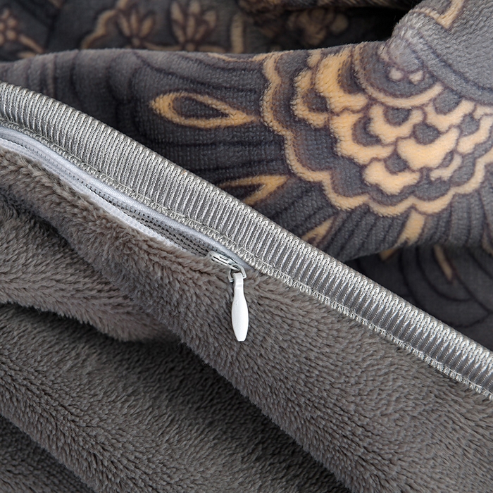 91家纺网 家纺一手货源 找家纺 诺梵家纺 2025新款8斤加厚保暖金貂绒牛奶绒印花四件套豆蔻年华灰