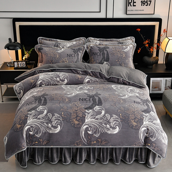 91家纺网 家纺一手货源 找家纺 诺梵家纺 2025新款8斤加厚保暖金貂绒牛奶绒印花四件套豆蔻年华灰