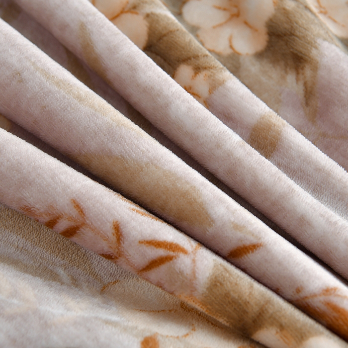 91家纺网 家纺一手货源 找家纺 诺梵家纺 2025新款8斤加厚保暖金貂绒牛奶绒印花四件套花枝如梦咖