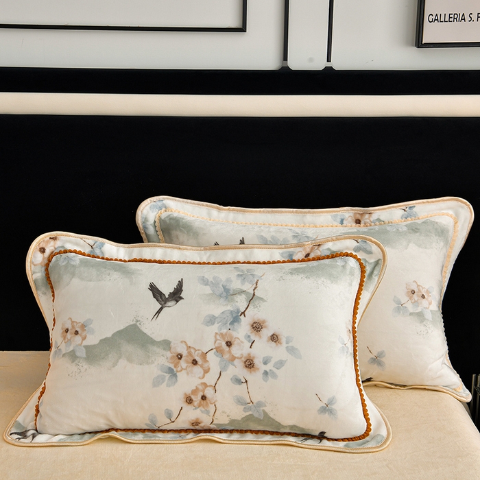 91家纺网 家纺一手货源 找家纺 诺梵家纺 2025新款8斤加厚保暖金貂绒牛奶绒印花四件套燕归来-米