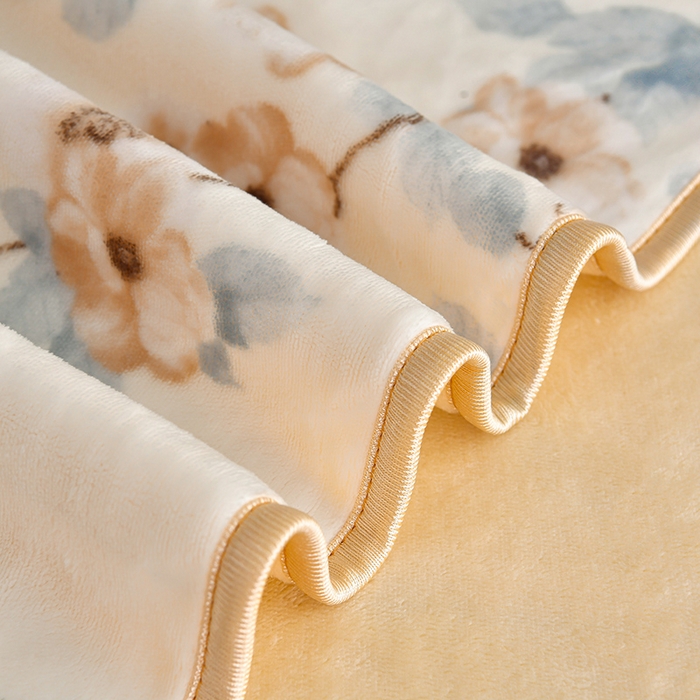 91家纺网 家纺一手货源 找家纺 诺梵家纺 2025新款8斤加厚保暖金貂绒牛奶绒印花四件套燕归来-米