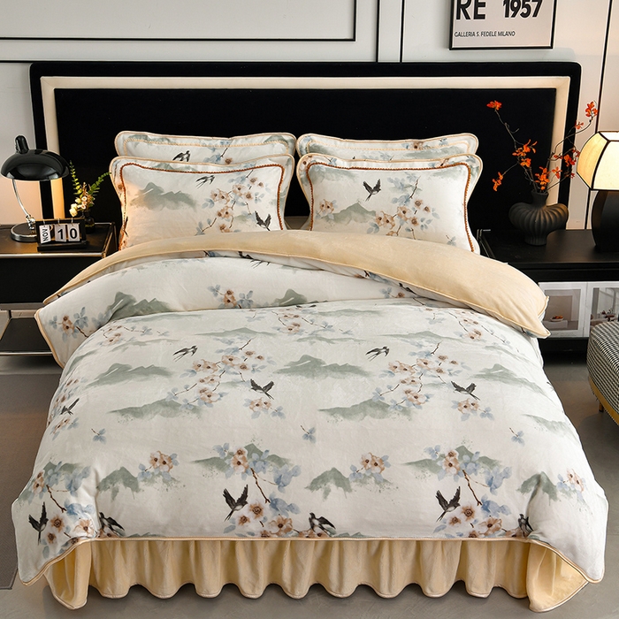 91家纺网 家纺一手货源 找家纺 诺梵家纺 2025新款8斤加厚保暖金貂绒牛奶绒印花四件套燕归来-米