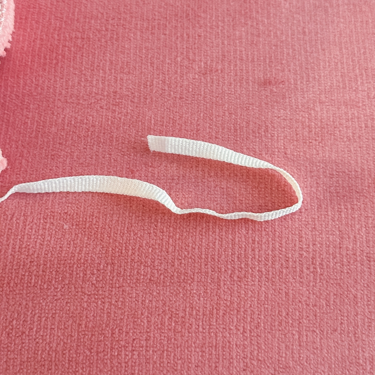 91家纺网 家纺一手货源 找家纺 梓之赫 2025新款全工艺牛奶绒手工花床盖款四件套 豆沙