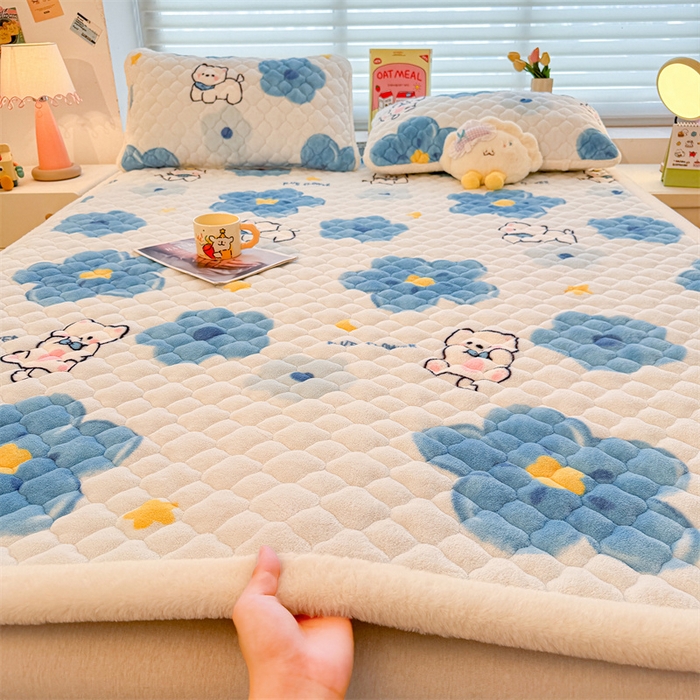 91家纺网 家纺一手货源 找家纺 （总）喜居 2025新款高克重印花牛奶绒夹棉床褥床垫子褥子床护垫