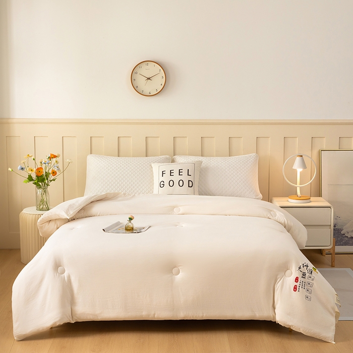 91家纺网 家纺一手货源 找家纺 奕宸居 2025新款原棉纯色大豆被被子被芯 本白