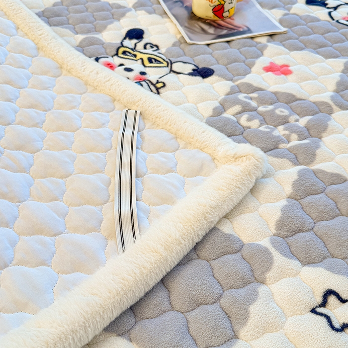 91家纺网 家纺一手货源 找家纺 （总）喜居 2025新款高克重印花牛奶绒夹棉床褥床垫子褥子床护垫