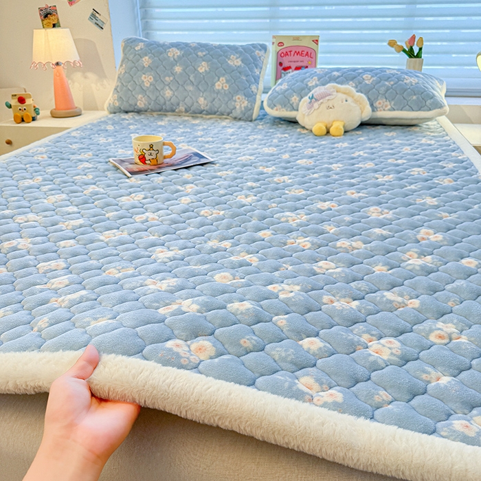 91家纺网 家纺一手货源 找家纺 喜居 2025新款高克重印花牛奶绒夹棉床褥床垫子褥子床护垫 暗香