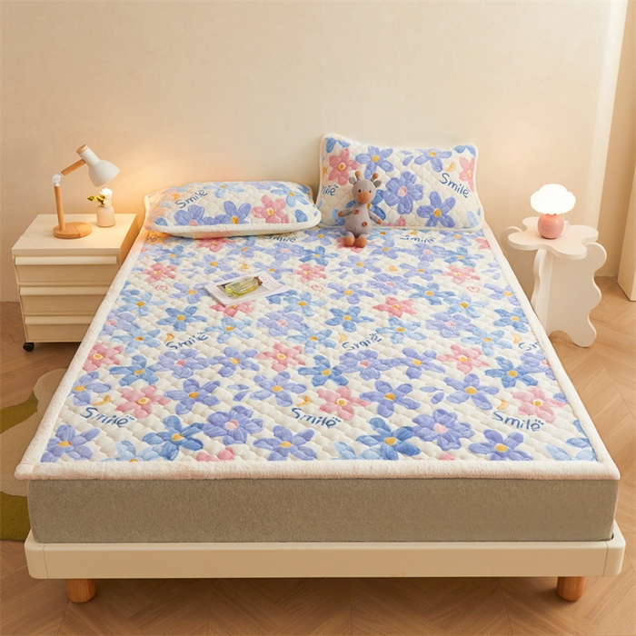 91家纺网 家纺一手货源 找家纺 喜居 2025新款高克重印花牛奶绒夹棉床褥床垫子褥子床护垫 缤纷花