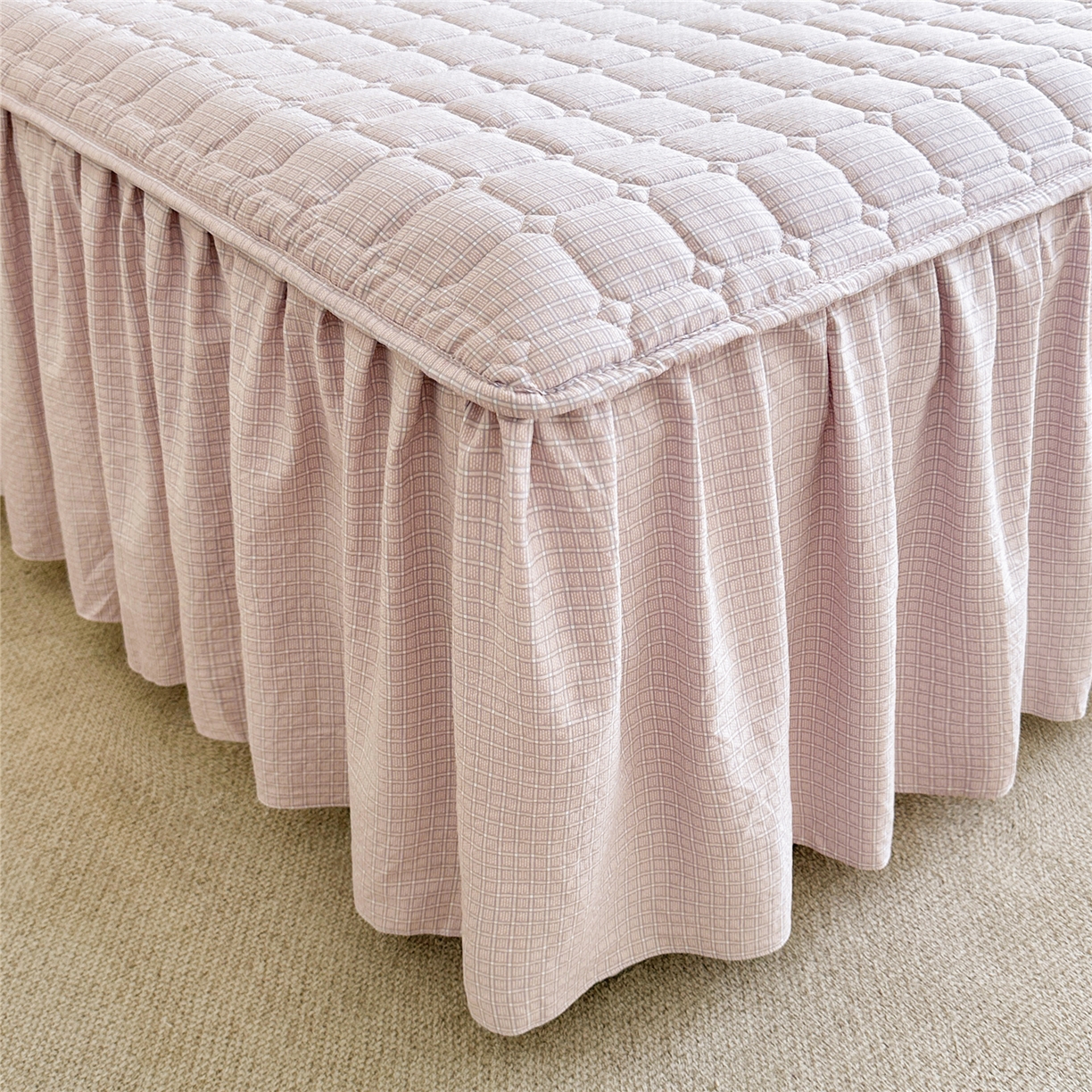 91家纺网 家纺一手货源 找家纺 十个点家纺 2025新款加厚磨毛木棉床裙三件套-格小格系列 格小格-玉