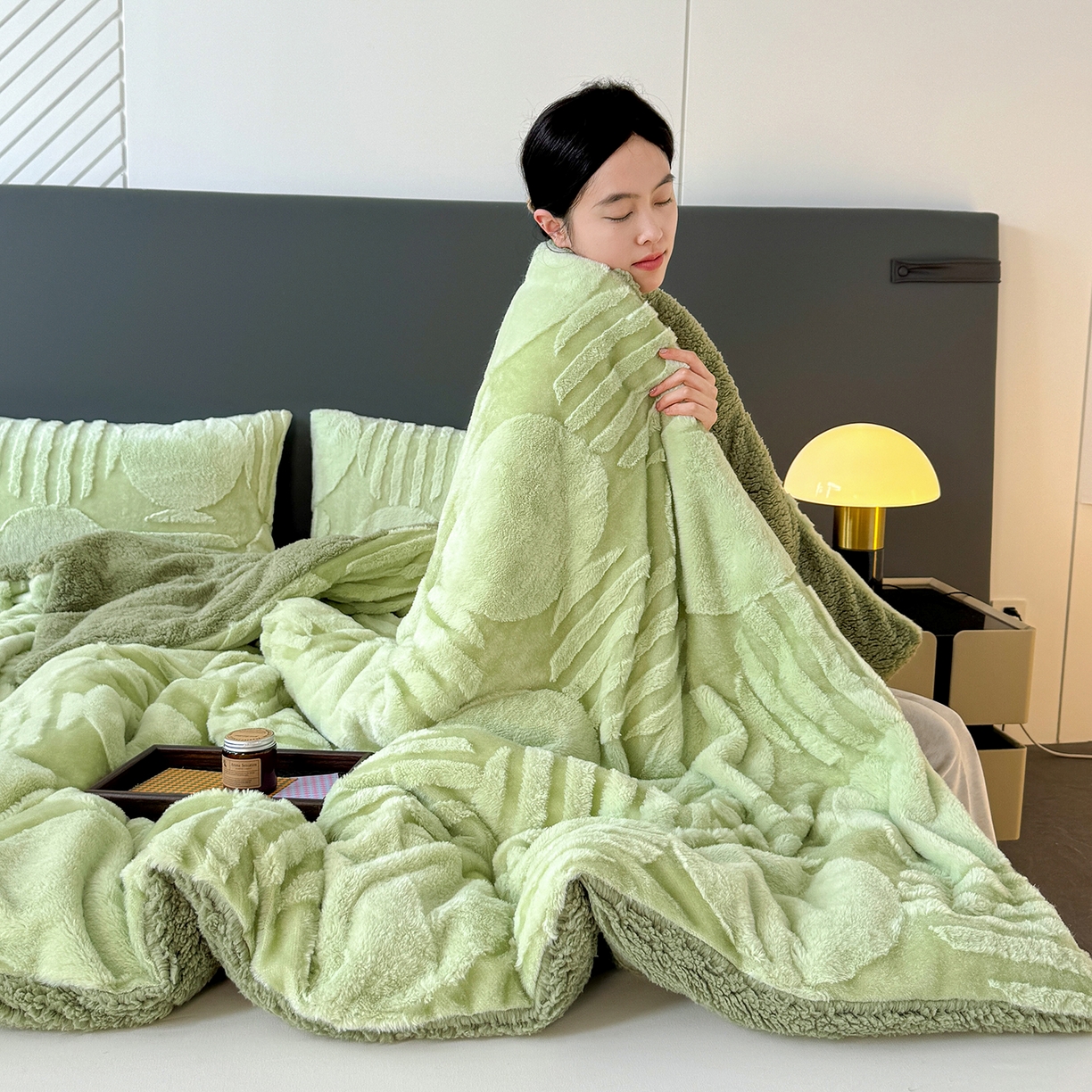 91家纺网 家纺一手货源 找家纺 枋梢家纺 2025新款亮丝兔毛绒兔毛提花北欧几何羊羔绒 双层加厚保暖盖毯 居家午睡保暖毯 几何-绿色