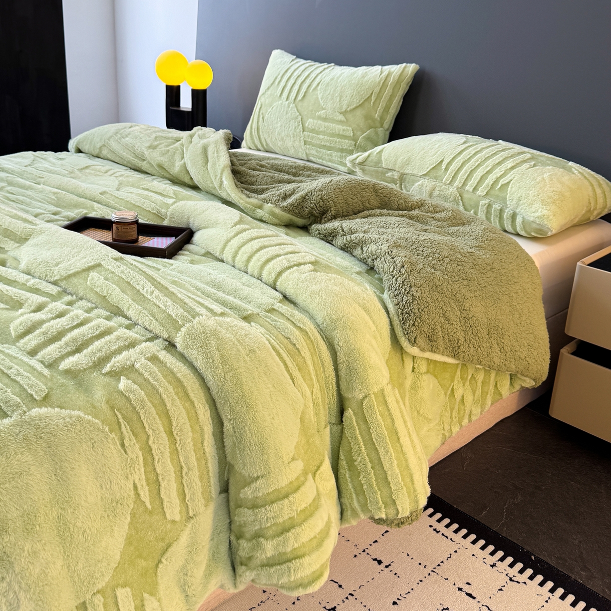 91家纺网 家纺一手货源 找家纺 枋梢家纺 2025新款亮丝兔毛绒兔毛提花北欧几何羊羔绒 双层加厚保暖盖毯 居家午睡保暖毯 几何-绿色