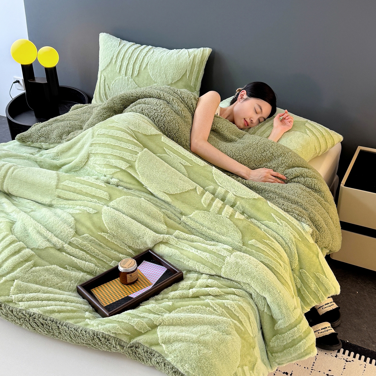 91家纺网 家纺一手货源 找家纺 枋梢家纺 2025新款亮丝兔毛绒兔毛提花北欧几何羊羔绒 双层加厚保暖盖毯 居家午睡保暖毯 几何-绿色