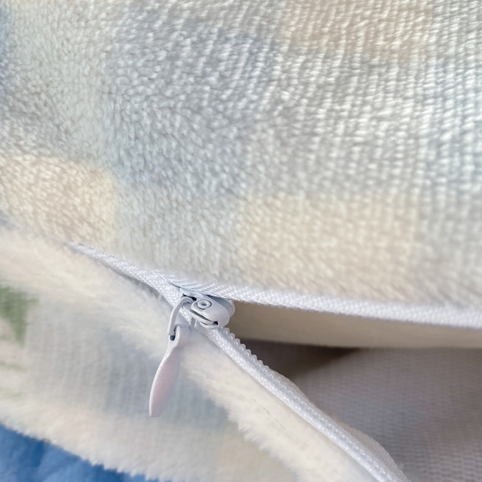 91家纺网 家纺一手货源 找家纺 富之航家纺 2025秋冬新款牛奶绒印花床盖四件套 欢乐恐龙