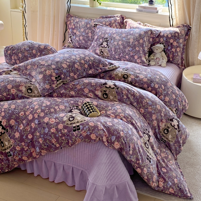 富之航家纺 2025秋冬新款牛奶绒印花床盖四件套 公主城堡