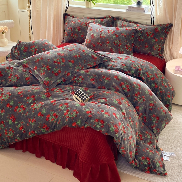 富之航家纺 2025秋冬新款牛奶绒印花床盖四件套 花妖