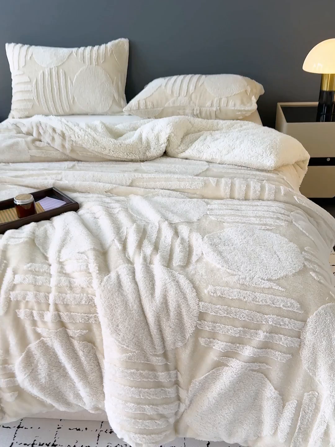 91家纺网 家纺一手货源 找家纺 枋梢家纺 2025新款亮丝兔毛绒兔毛提花北欧几何羊羔绒 双层加厚保暖盖毯 居家午睡保暖毯 几何-米黄