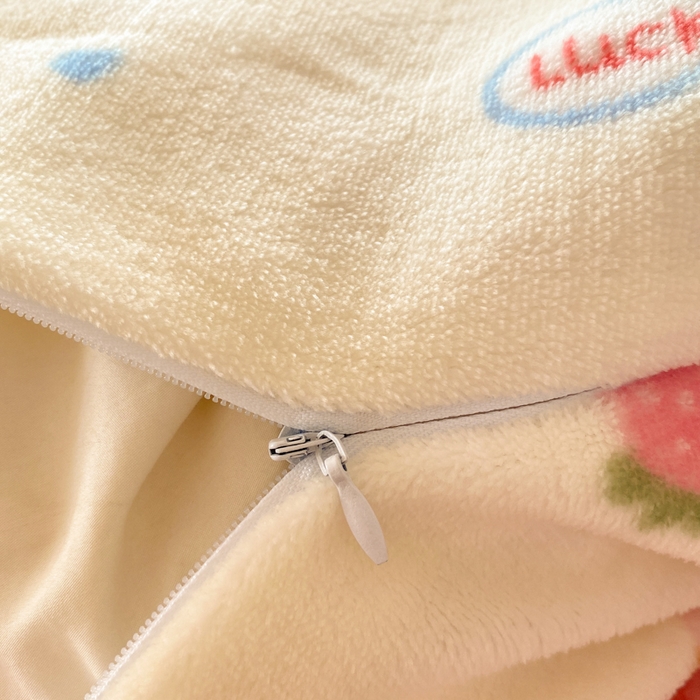 91家纺网 家纺一手货源 找家纺 富之航家纺 2025秋冬新款牛奶绒印花床盖四件套 织梦空间