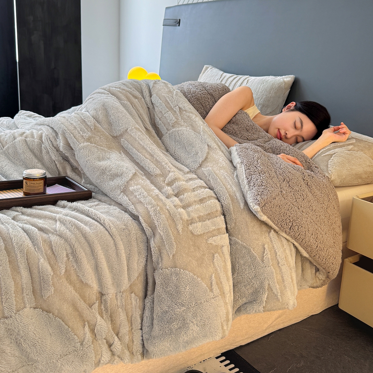 枋梢家纺 2025新款亮丝兔毛绒兔毛提花北欧几何羊羔绒 双层加厚保暖盖毯 居家午睡保暖毯 几何-浅灰