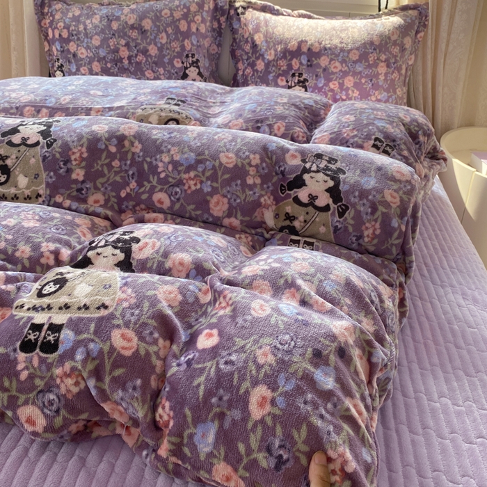 91家纺网 家纺一手货源 找家纺 富之航家纺 2025秋冬新款牛奶绒印花床盖四件套 公主城堡