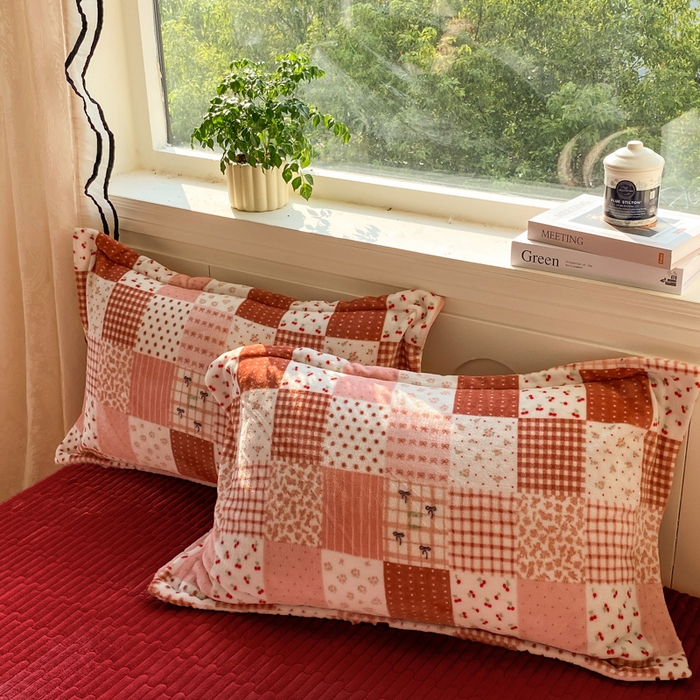 91家纺网 家纺一手货源 找家纺 富之航家纺 2025秋冬新款牛奶绒印花床盖四件套 幸运时光