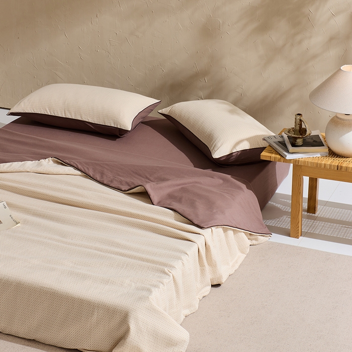 91家纺网 家纺一手货源 找家纺 LADYCOCO可可家居 2025新款针织+梭织夹棉四件套-滚绳款 双层纱 印花米色