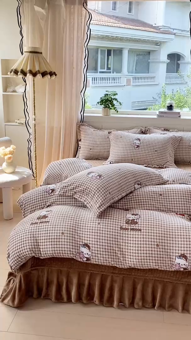 91家纺网 家纺一手货源 找家纺 富之航家纺 2025秋冬新款牛奶绒印花床盖四件套 满心欢喜