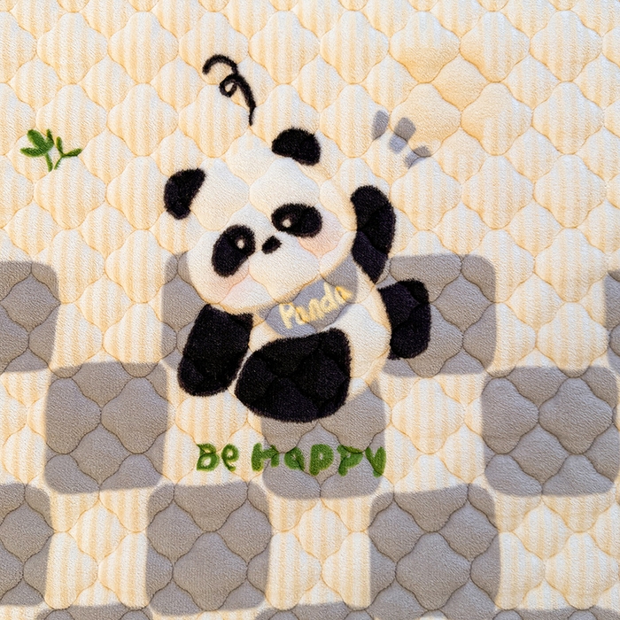 91家纺网 家纺一手货源 找家纺 喜居 2025新款高克重印花牛奶绒夹棉床褥床垫子褥子床护垫 小灰熊猫