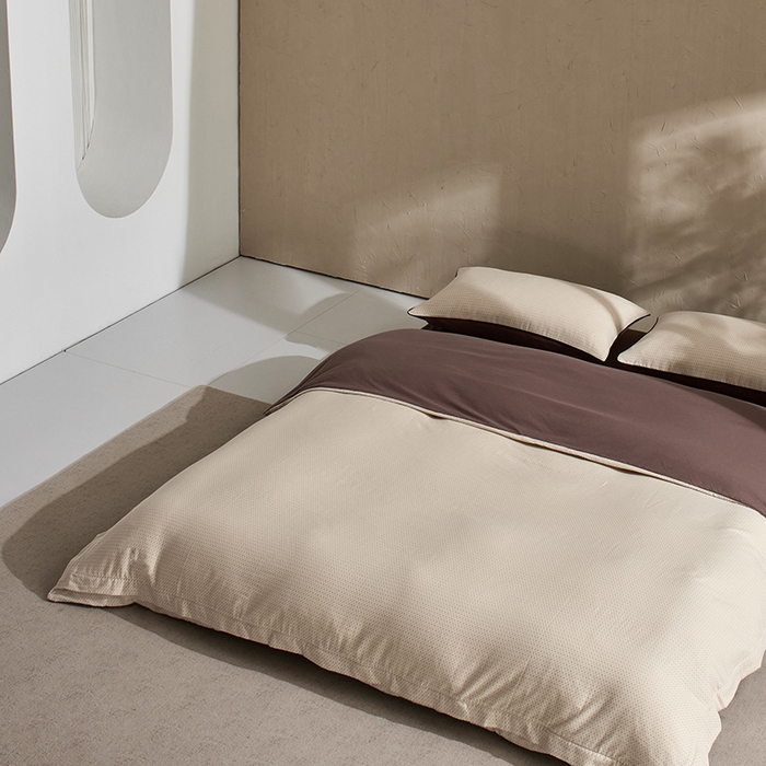 91家纺网 家纺一手货源 找家纺 LADYCOCO可可家居 2025新款三开口针织+梭织 夹棉四件套 优易套/U易套 三开口被套，唯一专利发明单位，全球专利布局 双层纱 印花米色