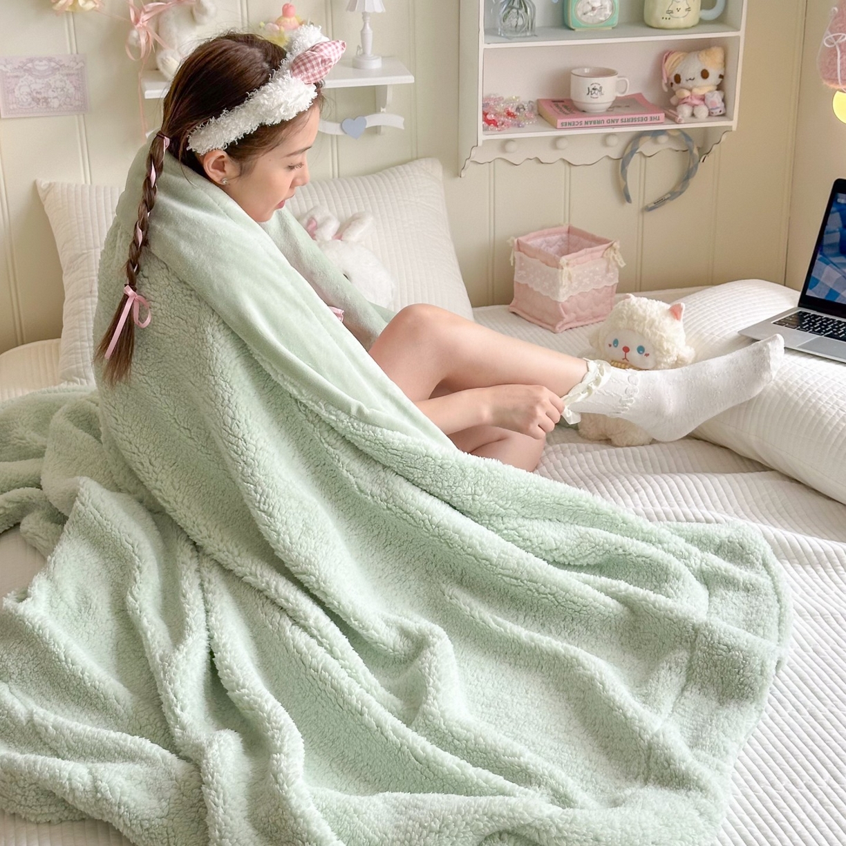 91家纺网 家纺一手货源 找家纺 顾里家纺 2025新款韩系糯叽叽纯色羊羔绒毯毛毯毯子 薄荷绿