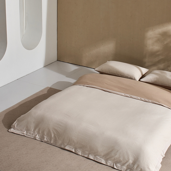 91家纺网 家纺一手货源 找家纺 LADYCOCO可可家居 2025新款三开口针织+梭织 夹棉四件套 优易套/U易套 三开口被套，唯一专利发明单位，全球专利布局 星羽皱 格子米色