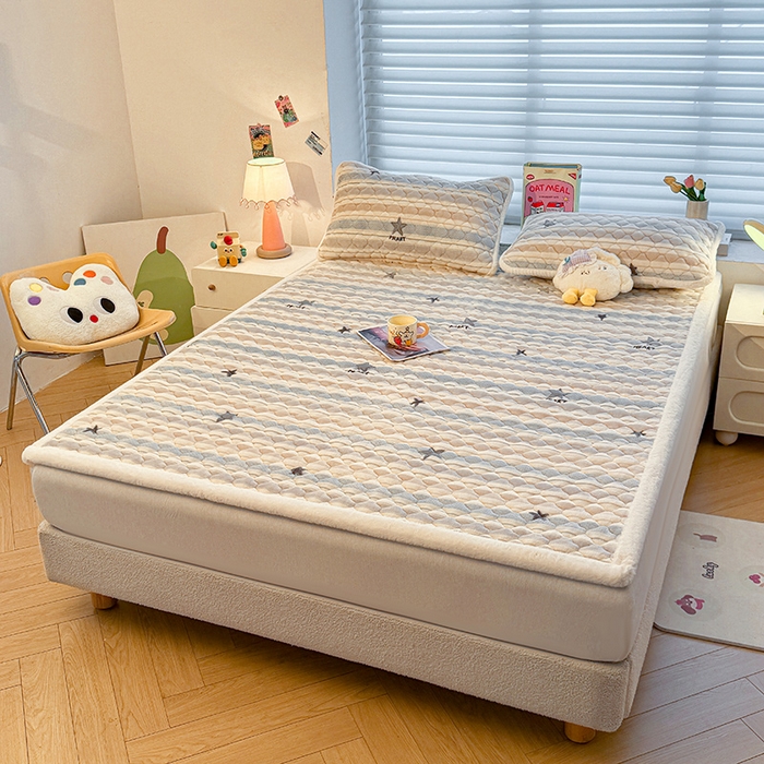 91家纺网 家纺一手货源 找家纺 喜居 2025新款高克重印花牛奶绒夹棉床褥床垫子褥子床护垫 星河