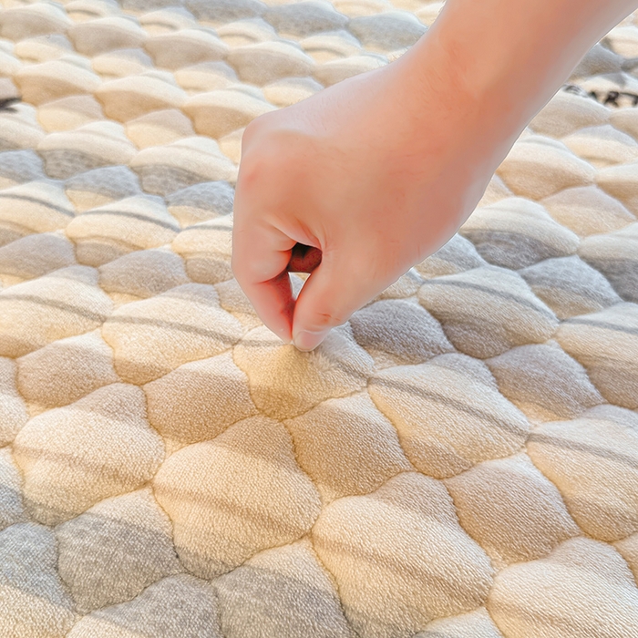 91家纺网 家纺一手货源 找家纺 喜居 2025新款高克重印花牛奶绒夹棉床褥床垫子褥子床护垫 星河