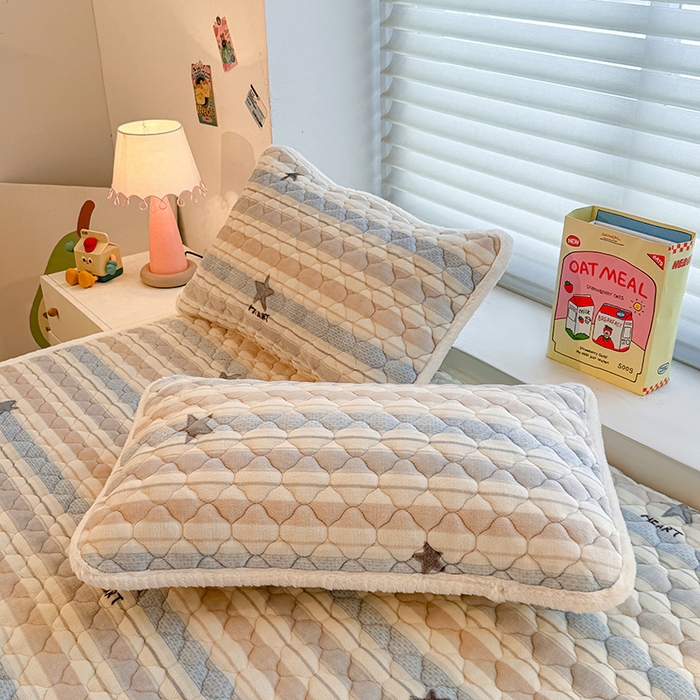 91家纺网 家纺一手货源 找家纺 喜居 2025新款高克重印花牛奶绒夹棉床褥床垫子褥子床护垫 星河