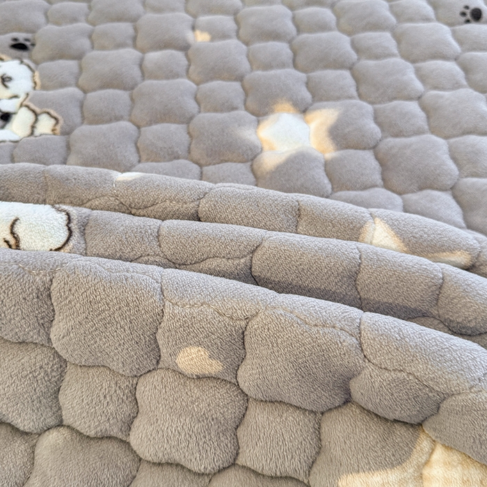 91家纺网 家纺一手货源 找家纺 喜居 2025新款高克重印花牛奶绒夹棉床褥床垫子褥子床护垫 星际小狗