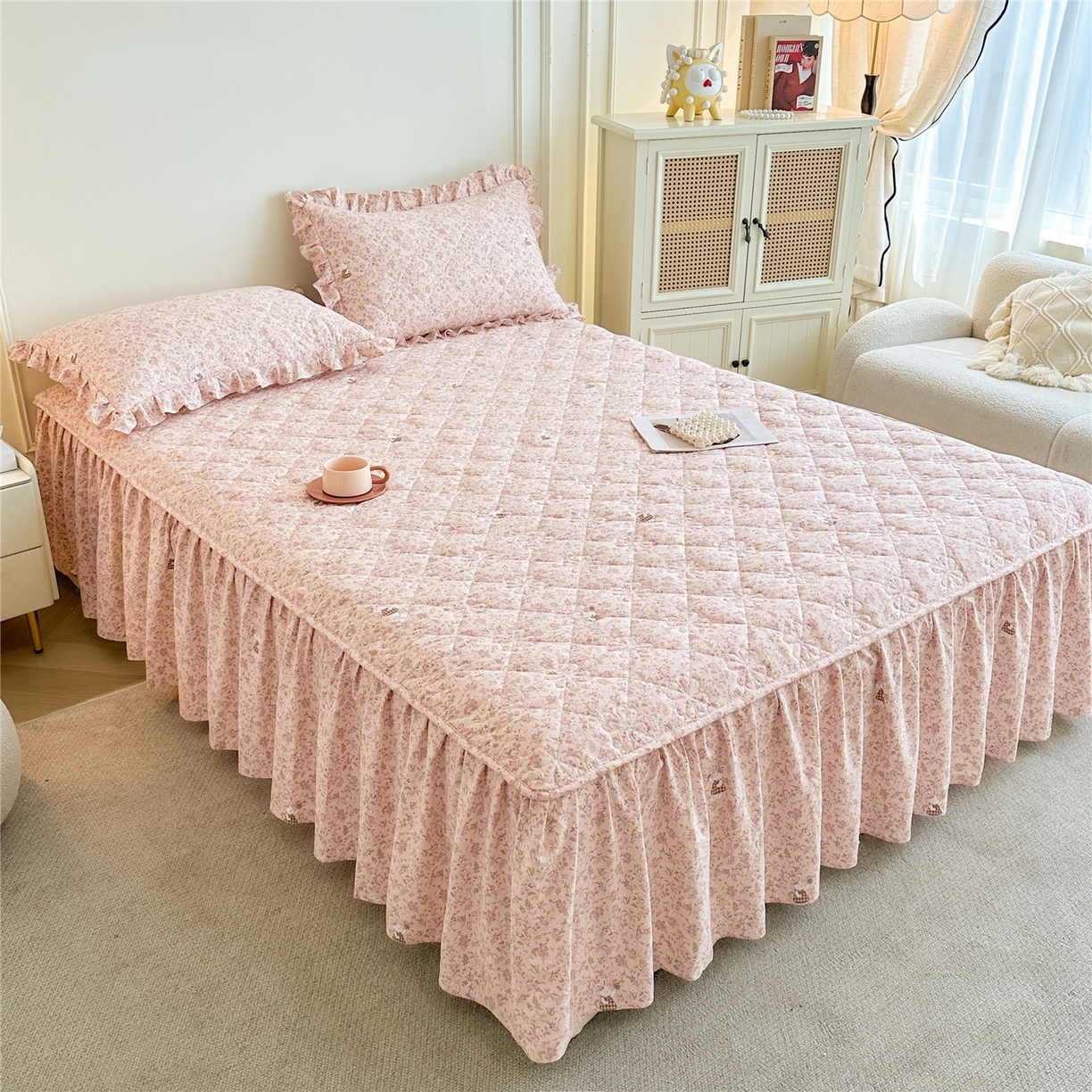 91家纺网 家纺一手货源 找家纺 十个点家纺 2025新款加厚磨毛木棉床裙三件套-绫罗系列 蝴蝶兔