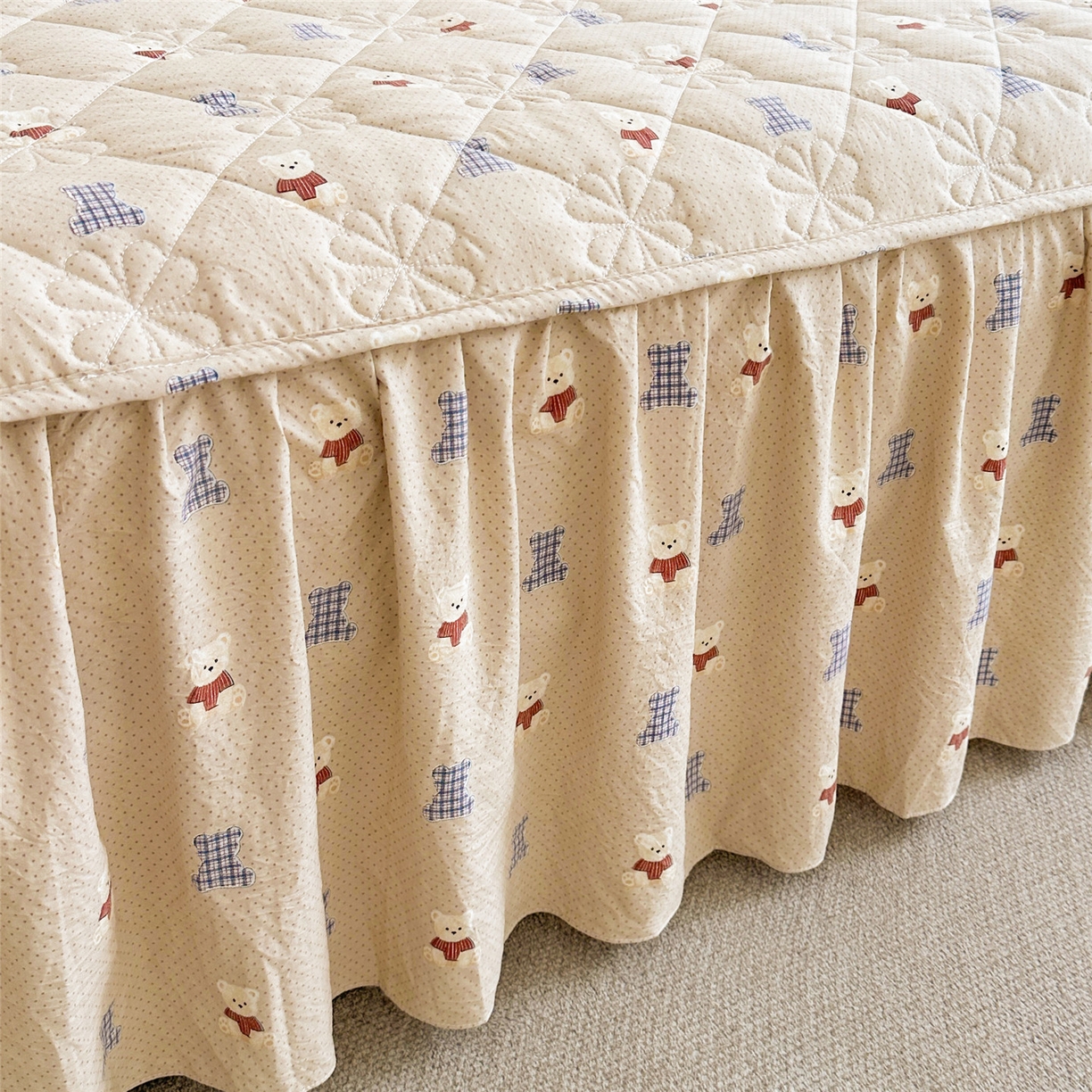 91家纺网 家纺一手货源 找家纺 十个点家纺 2025新款加厚磨毛木棉床裙三件套-绫罗系列 贝贝熊