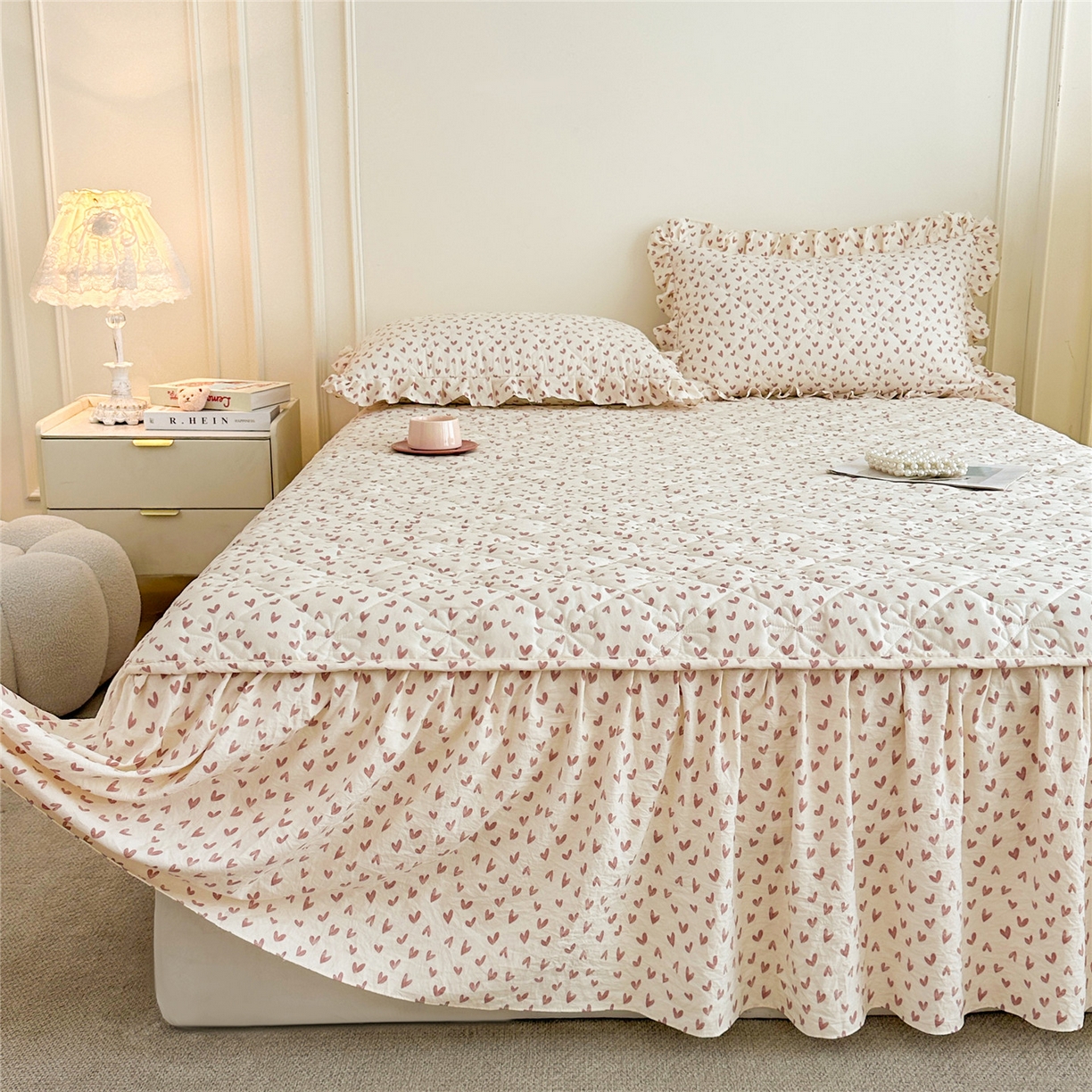 91家纺网 家纺一手货源 找家纺 十个点家纺 2025新款加厚磨毛木棉床裙三件套-绫罗系列 心相印