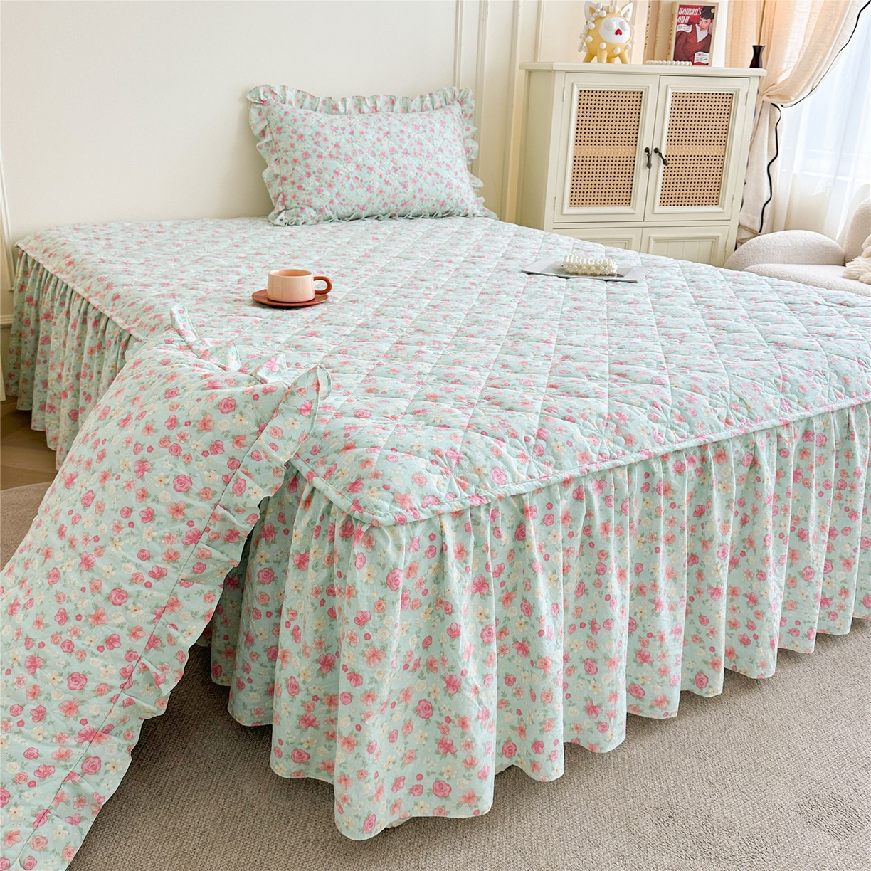 91家纺网 家纺一手货源 找家纺 十个点家纺 2025新款加厚磨毛木棉床裙三件套-绫罗系列 海棠花