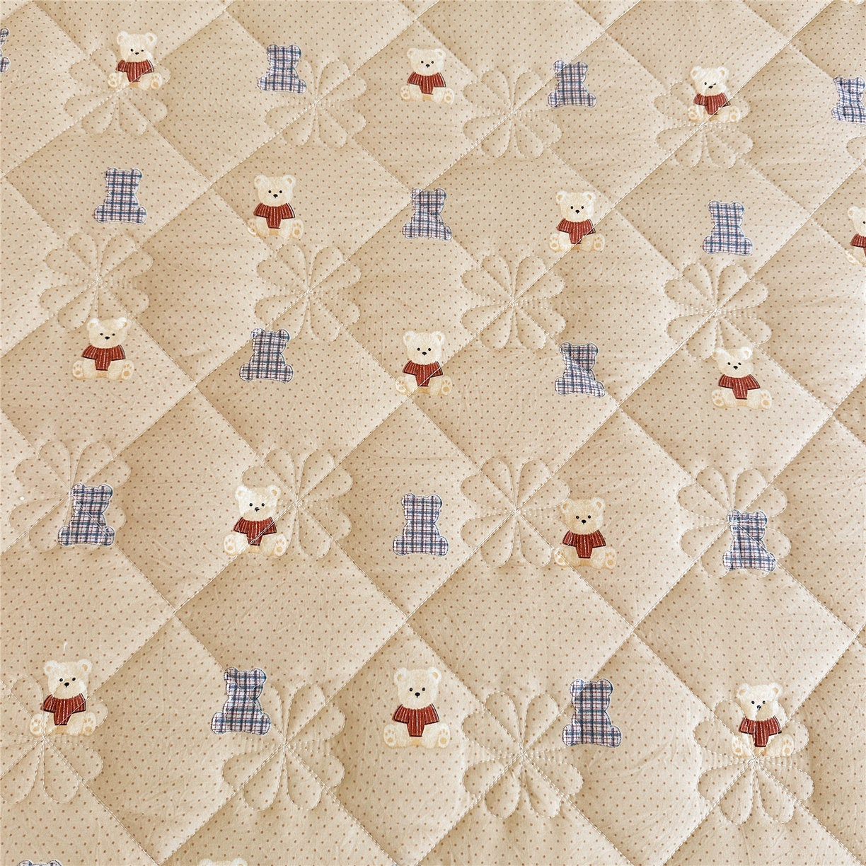 91家纺网 家纺一手货源 找家纺 十个点家纺 2025新款加厚磨毛木棉床裙三件套-绫罗系列 贝贝熊