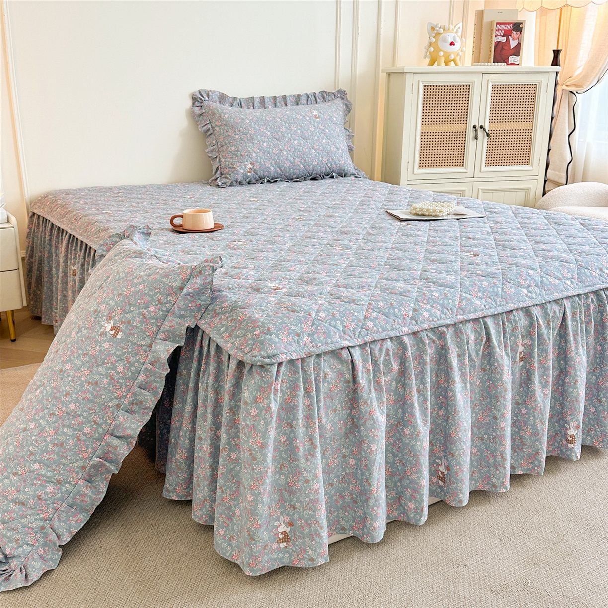 91家纺网 家纺一手货源 找家纺 十个点家纺 2025新款加厚磨毛木棉床裙三件套-绫罗系列 米兰