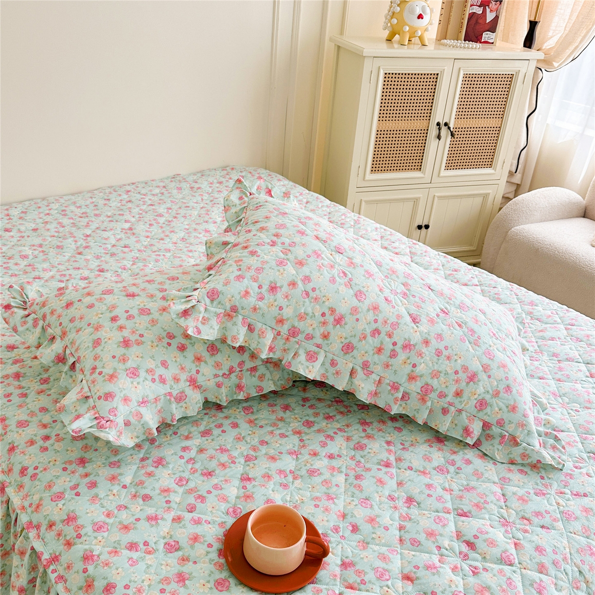 91家纺网 家纺一手货源 找家纺 十个点家纺 2025新款加厚磨毛木棉床裙三件套-绫罗系列 海棠花