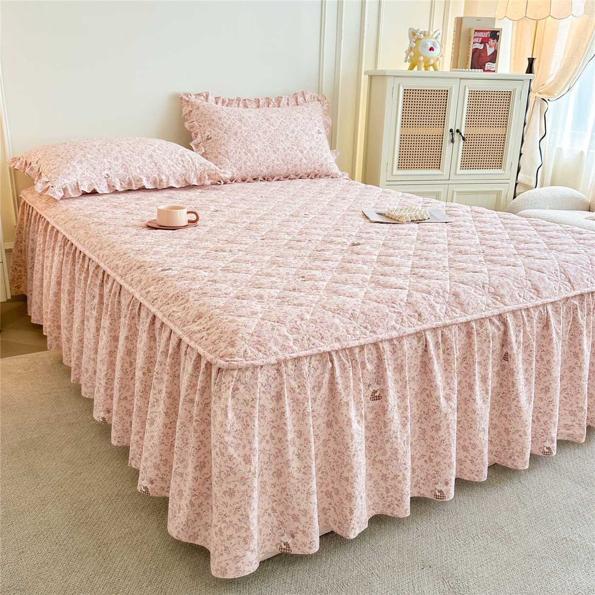 91家纺网 家纺一手货源 找家纺 十个点家纺 2025新款加厚磨毛木棉床裙三件套-绫罗系列 蝴蝶兔