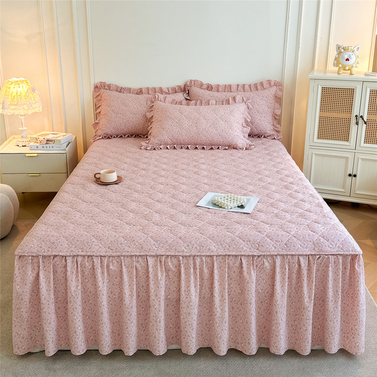 91家纺网 家纺一手货源 找家纺 （总）十个点家纺 2025新款加厚磨毛木棉床裙三件套-绫罗系列