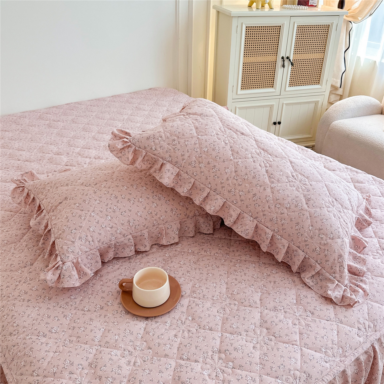 91家纺网 家纺一手货源 找家纺 （总）十个点家纺 2025新款加厚磨毛木棉床裙三件套-绫罗系列