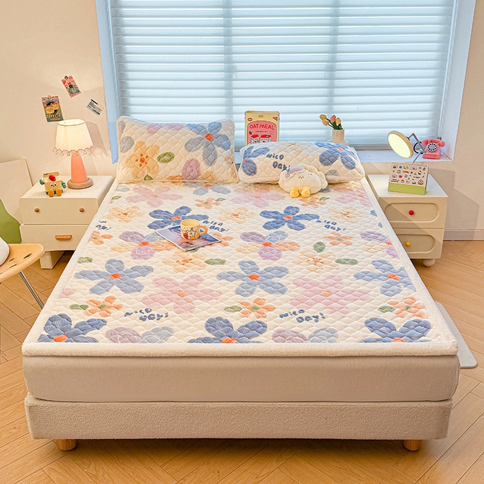 91家纺网 家纺一手货源 找家纺 喜居 2025新款高克重印花牛奶绒夹棉床褥床垫子褥子床护垫 幸福花