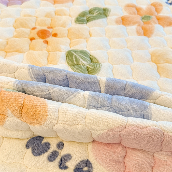 91家纺网 家纺一手货源 找家纺 喜居 2025新款高克重印花牛奶绒夹棉床褥床垫子褥子床护垫 幸福花